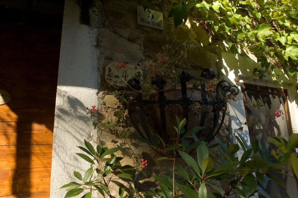 Pra De Mande Guest House Viano Ngoại thất bức ảnh