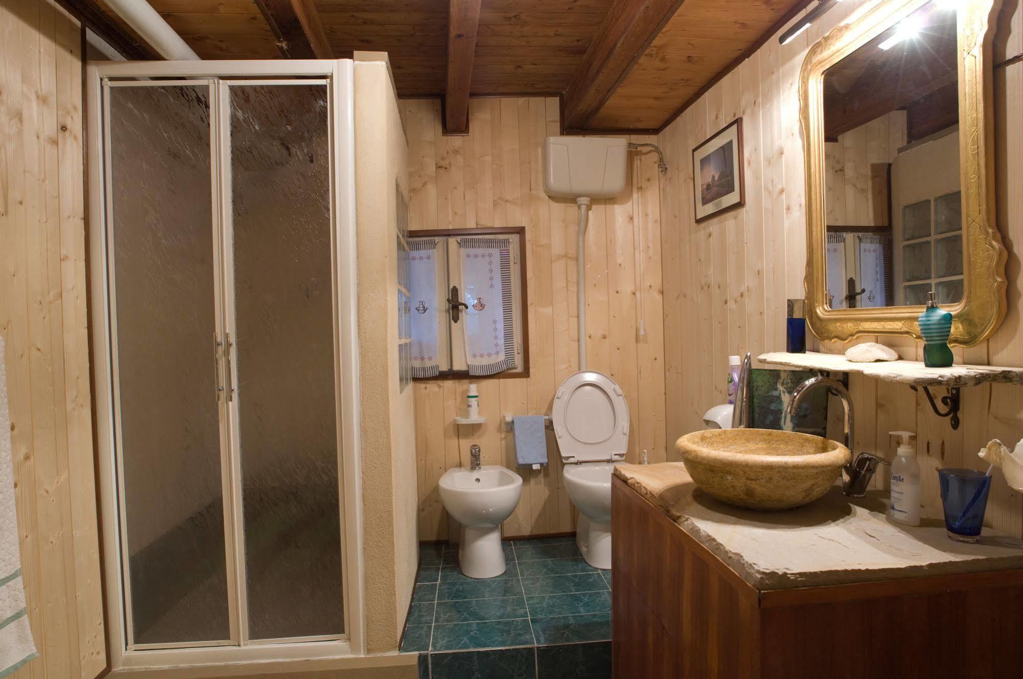 Pra De Mande Guest House Viano Ngoại thất bức ảnh