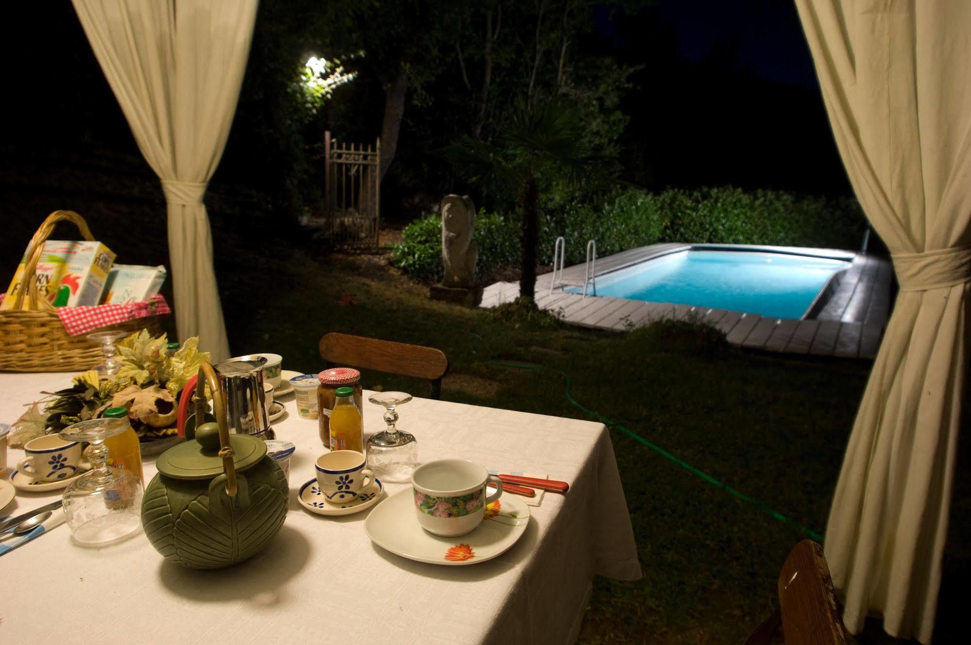Pra De Mande Guest House Viano Ngoại thất bức ảnh